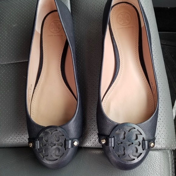 Tory Burch Shoes - Tory Burch Navy Flats UEC